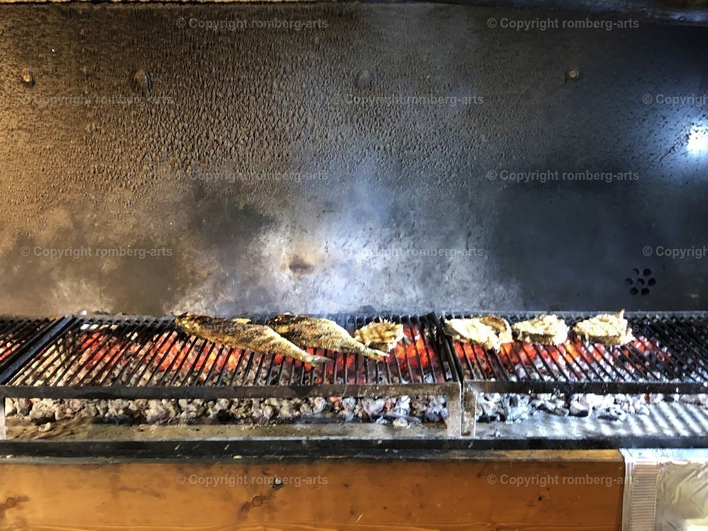 IMG_6470 | romberg-arts, romberg-arts.de, www.romberg-arts.de, Foto_Online_Shop, Julia Fuhrmann, Köln, Fotos, Fotografie, Fotokunst, Kunstdrucke, Naturfotos, Aktfotos, Nacktfotos, schwarz_weiß_Fotos, Blumenfotos, Blumen, Tiere, Beton, Korrosion, Lächeln, Drucke