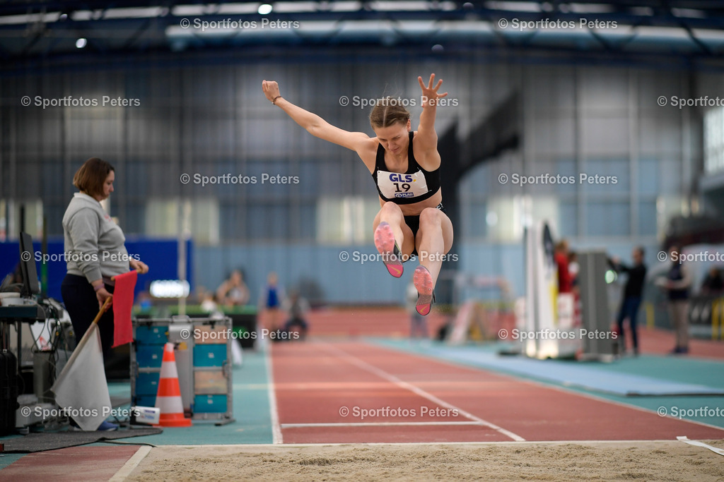 _KP13022_1 | 09.02.2025, xkaix, Leichtathletik 20. Deutsche Meisterschaften, Mehrkampf Halle v.l. Carolina Oeste (SSC Bad Sooden-Allendorf) - Realisiert mit Pictrs.com