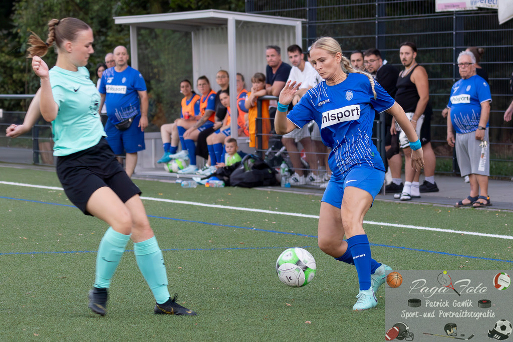 F03 - FCNI 07092024 - PG-254 | PagaFoto Shop von Patrick Gawlik - Sportfotografie in Frankfurt und Rhein-Main: u.a. American Football, Basketball, Eishockey, Fussball, Handball, Hockey, Lacrosse, Rugby, Volleyball - Realisiert mit Pictrs.com
