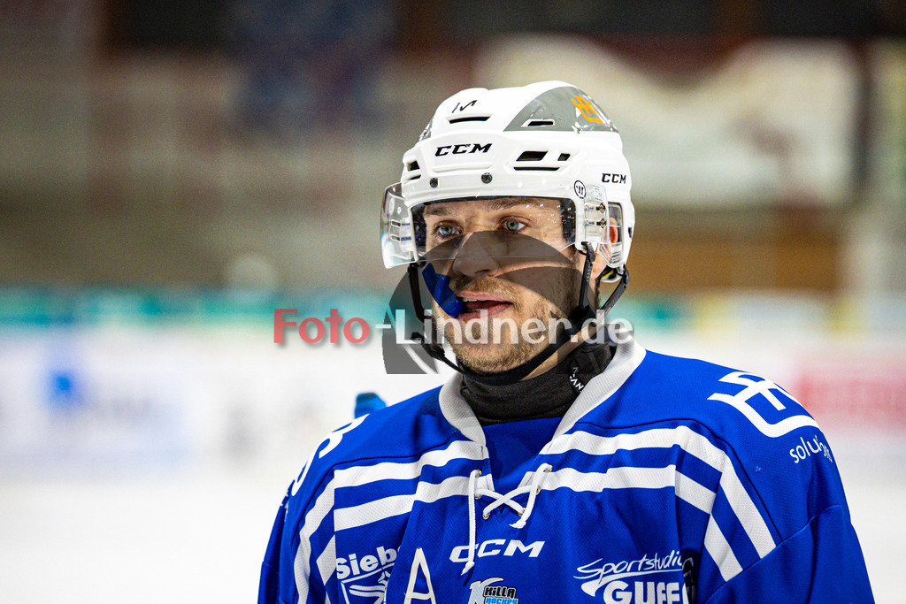 SC Forst NATURE BOYS gegen ESC Hassfurt HAWKS | Eishockey Landesliga Herren Playoffs 2024/25 - Spiel 2 von 4, SC Forst NATURE BOYS gegen ESC Hassfurt HAWKS, 20250222,Sebastian SCHATTMAIER (Nature Boyz 27) Portrait,2025-02-22 in Peißenberg (Eisstadion Peißenberg)Sebastian SCHATTMAIER (Nature Boyz 27)Copyright: WolfgangxLindner foto-lindner.de