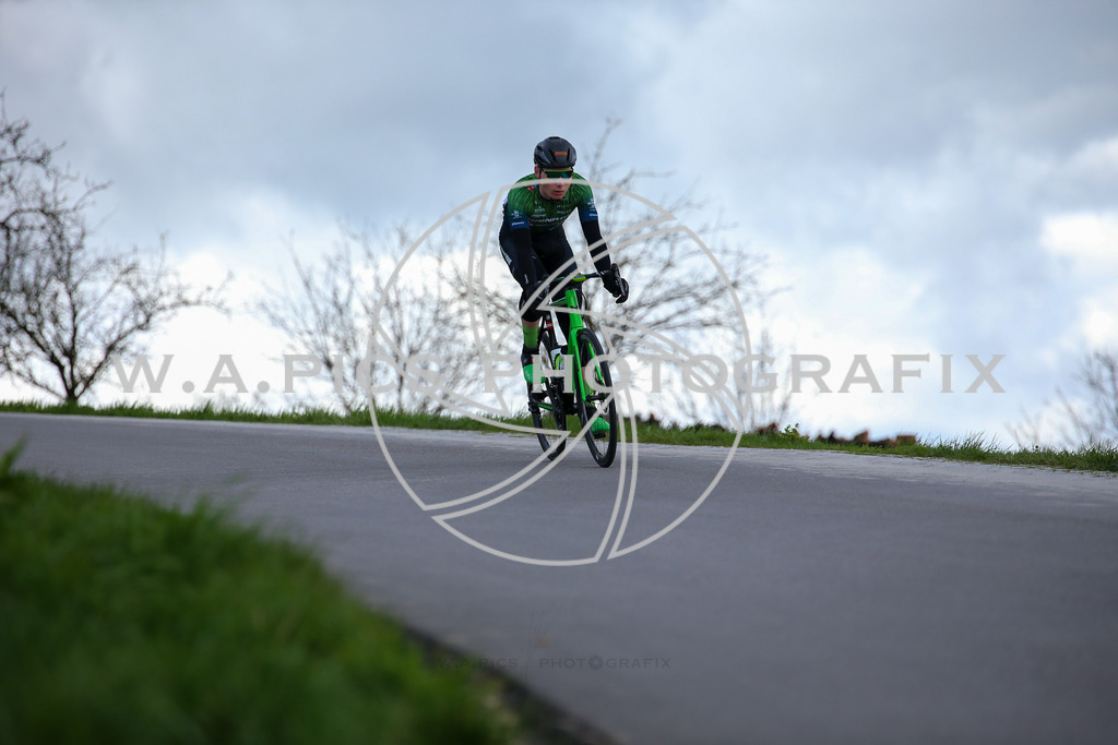 ..... | LEONDING,AUSTRIA,24.März.24 - 63.Radsaisoneröffnungsrennen Leonding Road Cycling League , Image shows: 
Photo: WAPICS / Andreas Willdoner
