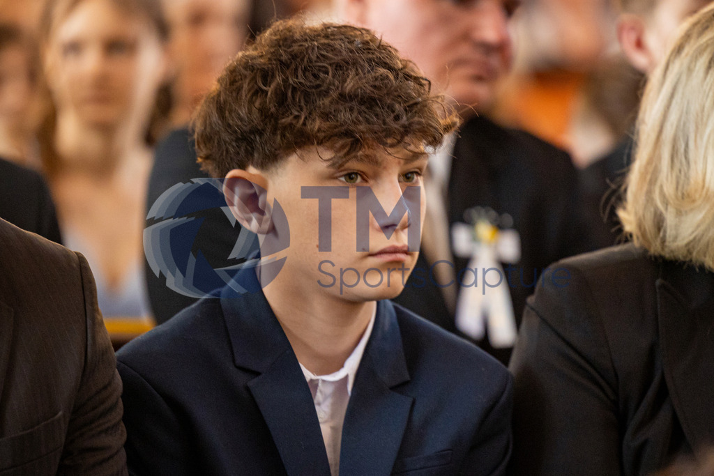 Trainproduction-20240519-1 | Firmung Klagenfurt-Dom 19.05.2024 10:30 Uhr