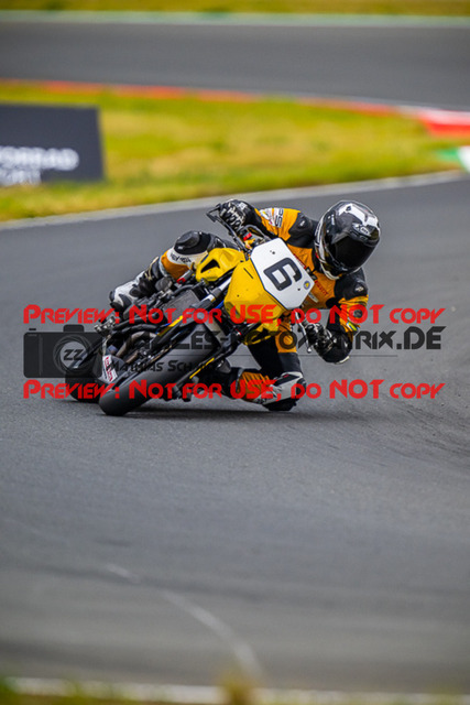 MaZZes_FotoMatrix_220521_2303 | Fotograf Mathias Schmid
Sportfotograf,
Eventfotograf,
Hochzeitsfotograf,
Portraitfotograf