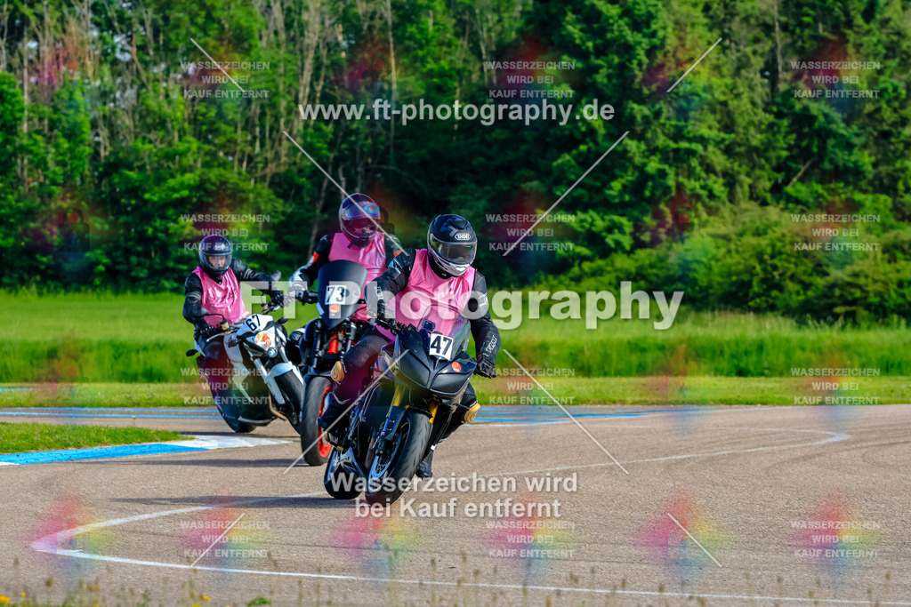 MotoTeam-8365 | Hier findet Ihr Bilder von Touristenfahrten auf der Nürburgring Nordschleife oder von anderen Veranstaltungen die ich besucht habe. Viel Spass beim Durch Schauen 