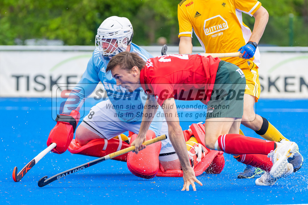 HK_20230507_107968 | 1. Bundesliaga Herren Creefelder HTC - Harvestehuder THC  am 7.5.2023 Crefelder HTC ( CHTC ), Krefeld  , Brinckmann Anton ( Torwart Harvestehuder THC #18 ) , Acosta Nicolas ( Crefelder HTC #25 )