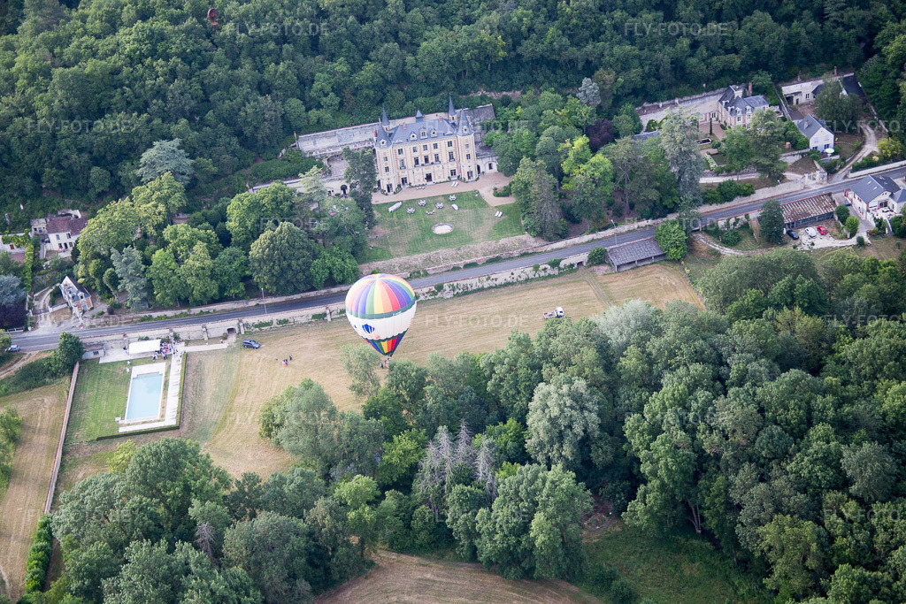 Luftbild: Ortsansicht in Nazelles-Négron im Bundesland Indre-et-Loire in Frankreich. Foto: IMG_082317.jpg vom 20.06.2015 durch Werner Riehm/FLY-FOTO.de