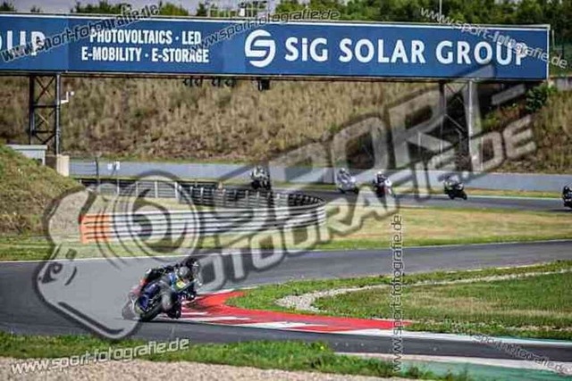 pubi6848 | Professionelle Fotos von Sportveranstaltungen, aber auch Hochzeiten und anderen Events. - Realisiert mit Pictrs.com