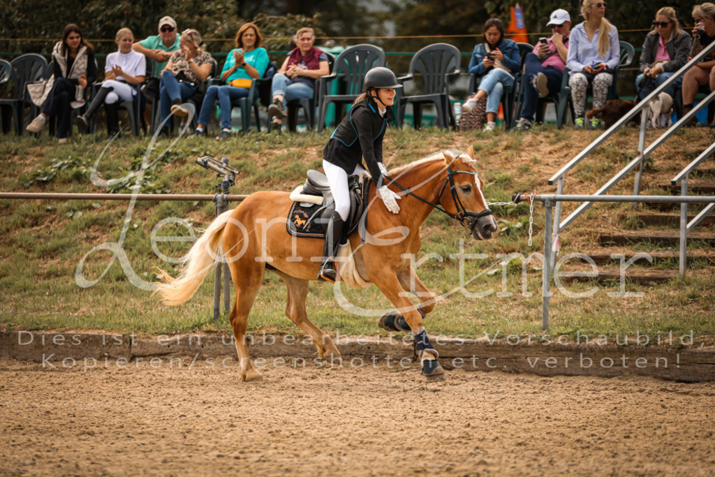 05.SoSpWB00469 | Leoni Ertmer Photography - Realisiert mit Pictrs.com