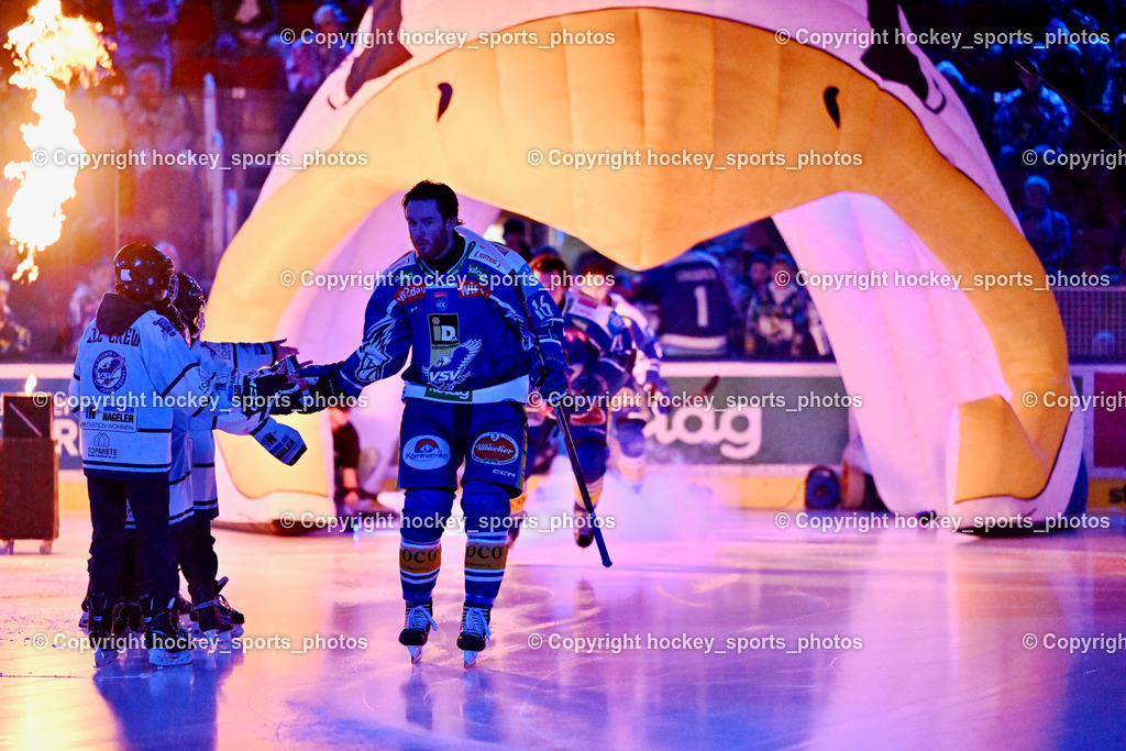 EC IDM Wärmepumpen VSV vs. Pioneers Vorarlberg | #16 Kevin Hancock EC VSV, EC IDM Wärmepumpen VSV vs. Pioneers Vorarlberg, EC IDM WÄRMEPUMPEN VSV vs. Pioneers Vorarlberg am 03.10.2025 in Villach (Stadthalle Villach), Austria, (Photo by Bernd Stefan)