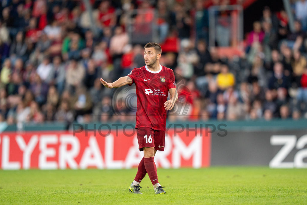 SG Sonnenhof Großaspach vs. Arminia Bielefeld, Fussball, DFB-Pokal, 1. Runde, 22.08.2026 | Marius Kunde (SG Sonnenhof Großaspach, #16),SG Sonnenhof Großaspach vs. Arminia Bielefeld, Fussball, DFB-Pokal, 1. Runde, 22.08.2026,DFB regulations prohibit any use of photographs as image sequences and/or quasi-video
