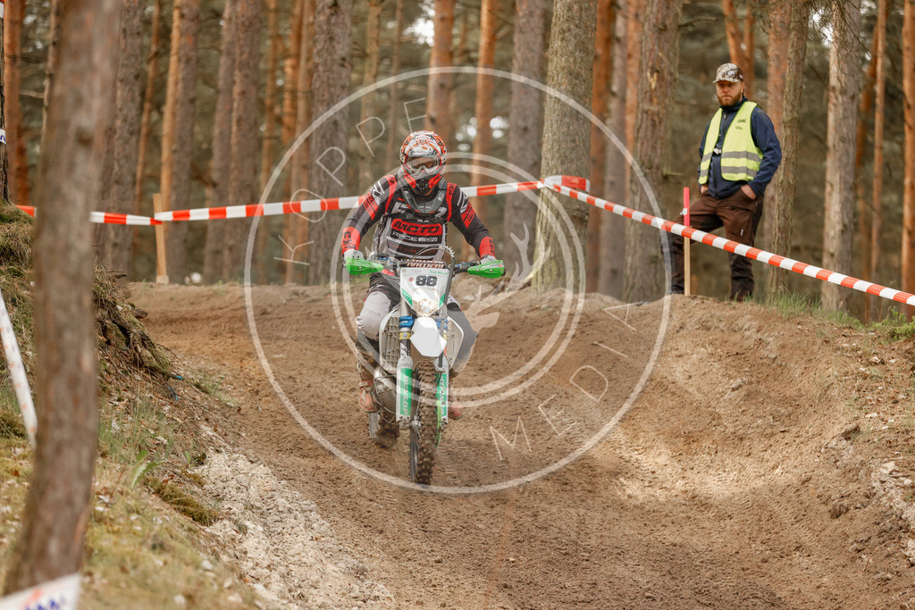 4TaktLauf1-180 | koppe-media - Realisiert mit Pictrs.com