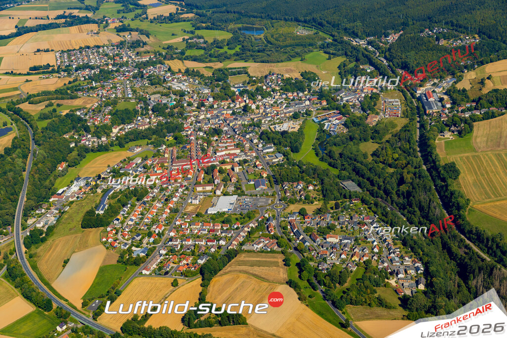 Luftaufnahme von Arzberg Vs Google Maps- Die Luftaufnahme wurde 2025 vom UL-Flugzeug heraus erstellt ( keine Drohne ) - Hochauflösende Luftaufnahme - für professionelle Ausdrucke geeignet. Die Geschenkidee !Mit Lizenz und Bildrechte bestellbar