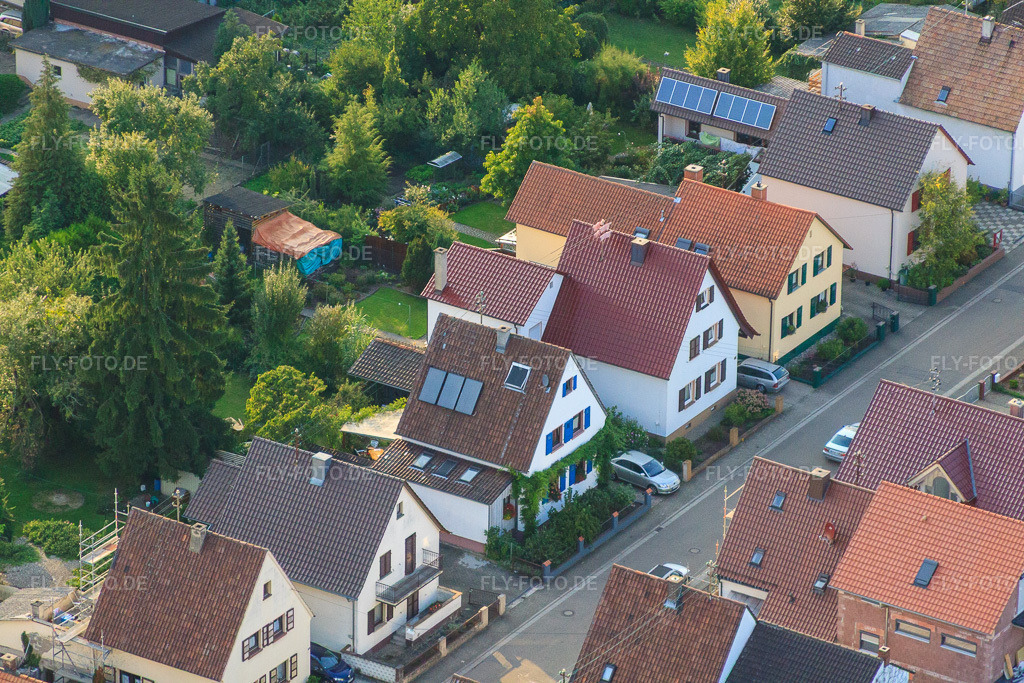 Luftbild: Waldstr in Kandel im Bundesland Rheinland-Pfalz in Deutschland. Foto: IMG_32856.jpg vom 03.09.2010 durch Werner Riehm/FLY-FOTO.de