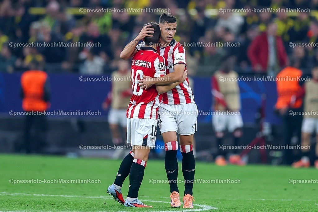 UCL01102501105 | 01.10.2025, Fußball, UEFA Champions League, Borussia Dortmund - Athletic Club Bilbao, BVB Stadion, 2. Spieltag, Saison 2025 2026: Torjubel nach dem Tor zum 1:2 durch Torschütze Gorka Guruzeta (Bilbao #11)  zusammen mit  Inigo Ruiz de Galarreta (Bilbao #16) Regulations prohibit any use of photographs as image sequences and or quasi-video.