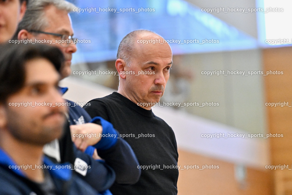 FBK Loka vs. VSV Unihockey | Headcoach VSV Unihockey Hannes Pühringer, FBK Loka vs. VSV Unihockey, FBK Loka vs. VSV Unihockey am 23.03.2025 in Villach (Ballspielhalle St. Martin), Austria, (Photo by Bernd Stefan)