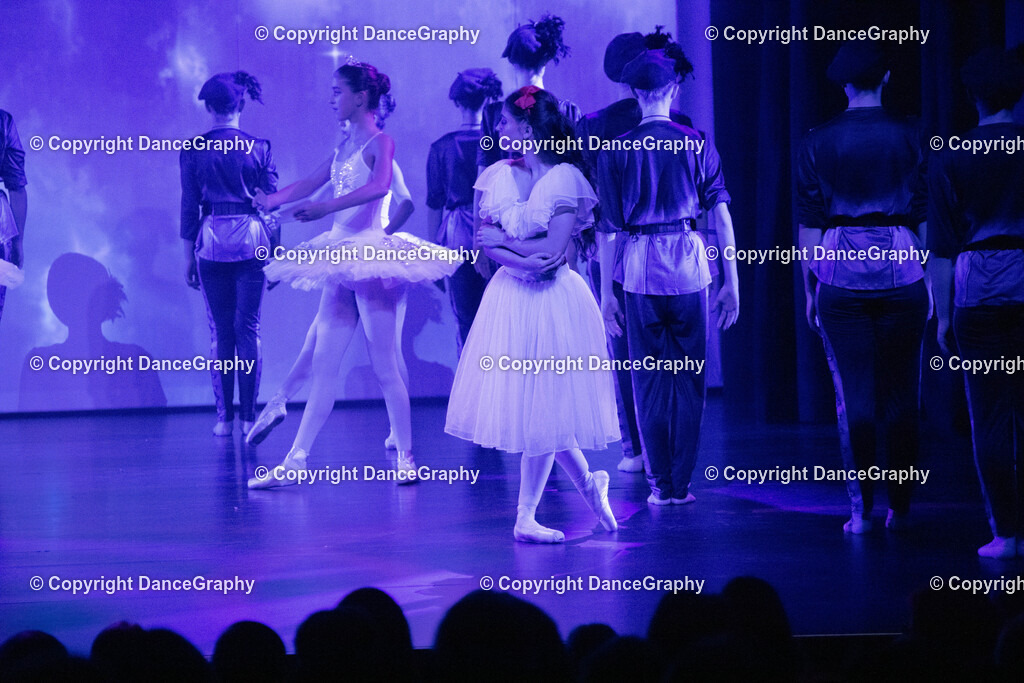 GPHY1720 | DanceGraphy - Realisiert mit Pictrs.com