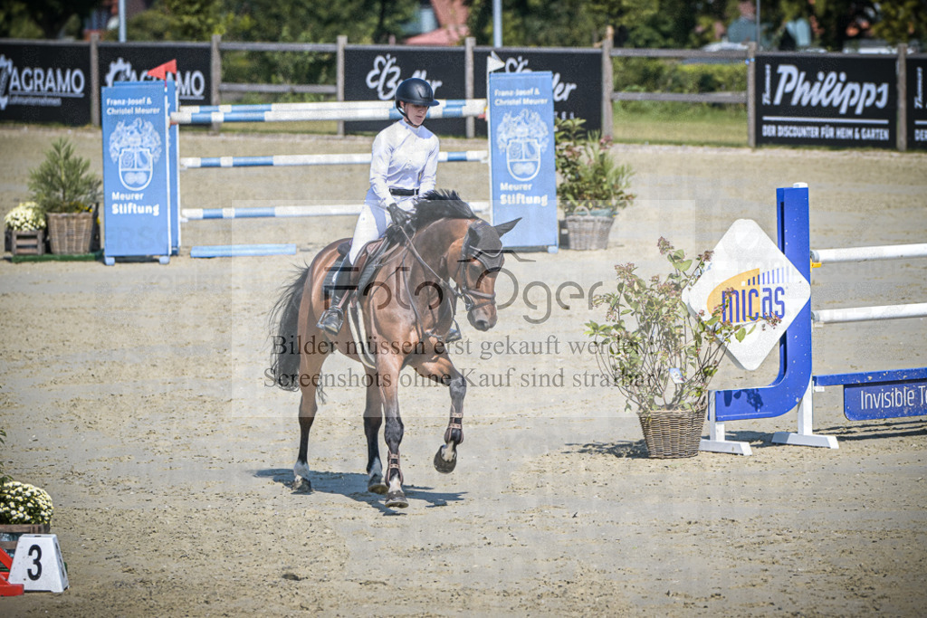 DOS_0659 | Entdecke hochwertige Reitturnierfotos von Foto Oger. Professionell, emotional und authentisch – jetzt Lieblingsmomente im Shop bestellen.Deutschlandweite Turnierfotografie. - Realisiert mit Pictrs.com