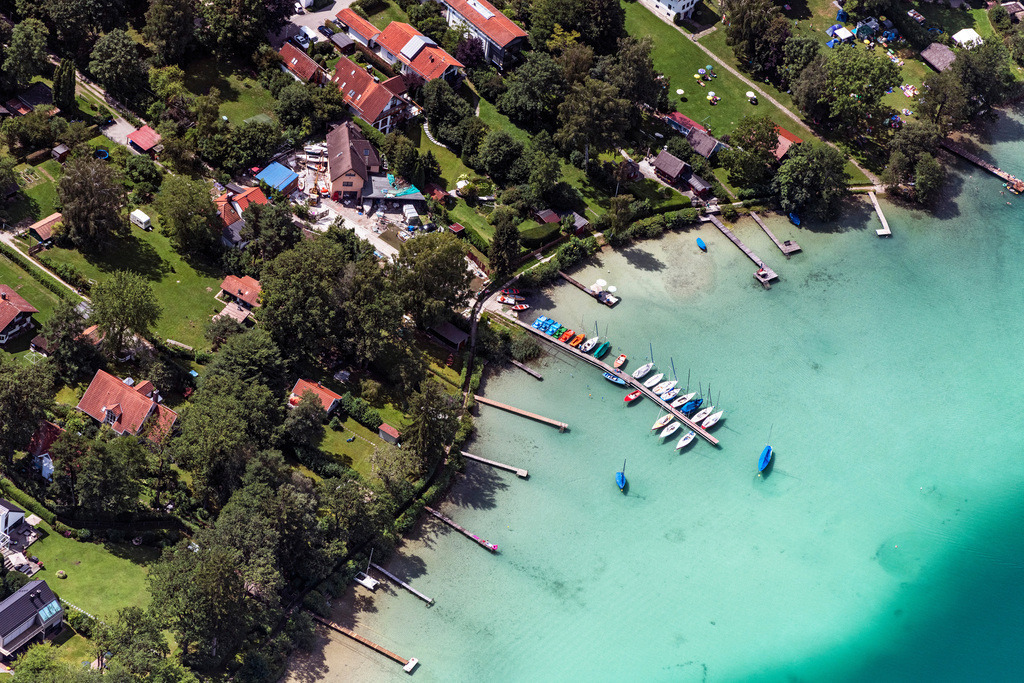 dr__0031690.jpg | INNING AM AMMERSEE 09.08.2019 Uferbereiche am Seegebiet des Wörthsee in Inning am Ammersee im Bundesland Bayern, Deutschland. // Riparian areas on the lake area of Woerthsee in Inning am Ammersee in the state Bavaria, Germany. Foto: Daniel Reiter
