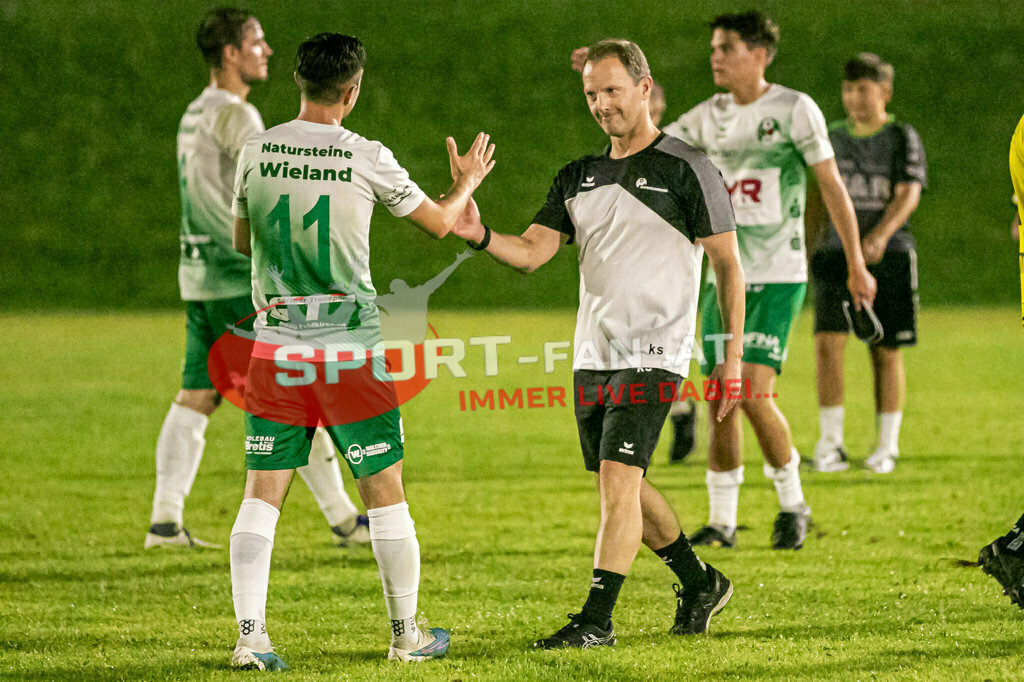 SV Feldkirchen - SC Launsdorf 2-1, Unterliga Ost | Kevin Bretis (SV Feldkirchen #11) Kurt Stuck SV Feldkirchen - SC Launsdorf 2-1 am 23.08.2023 in Feldkirchen
(Modehaus NIMO Arena), Austria, (Photo by Ernst Krawagner sport-fan.at) - Realisiert mit Pictrs.com