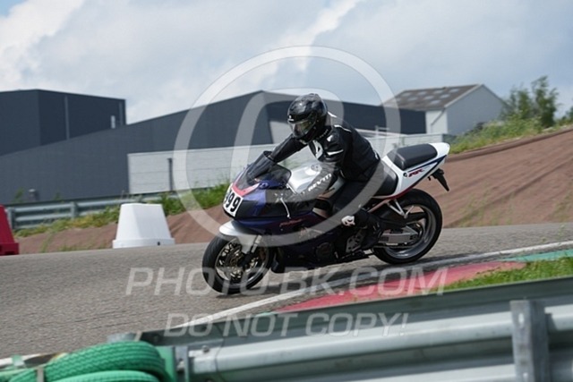 2024_05_13_PBK_14994 | Sportfotografie; SlowMotion; Video; Rennstrecke; Hafeneger; Speer; Racing; RSE; BMW; CBO; Trackday; Motorsportarena; Hockenheimring; Brno; Most; Barcelona; Valencia