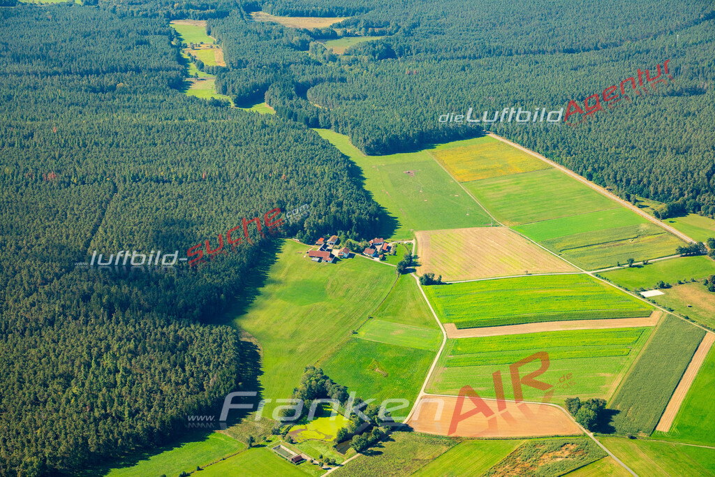 Das Luftbild zeigt : Seigen Roding - Die Luftaufnahme wurde 2023 vom UL-Flugzeug aus erstellt ( keine Drohne ) - Hochauflösende Luftaufnahme - Für grossformatige Ausdrucke geeignet. Die Geschenkidee !Mit Lizenz und Bildrechte bestellbar