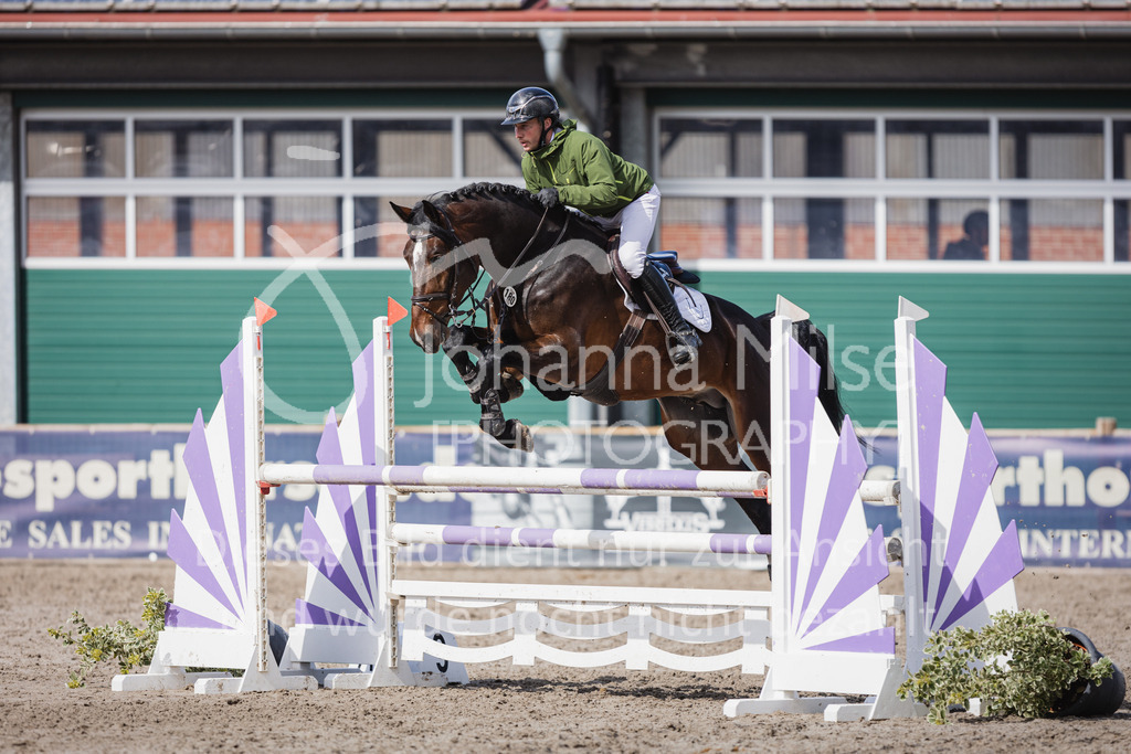 230411_Mühlen_03SprPf-L-426 | Deine schönsten Turniermomente als professionelle Fotos! Entdecke hochwertige Pferdesport-Fotografie im Online-Shop. Jetzt Fotos finden & bestellen!