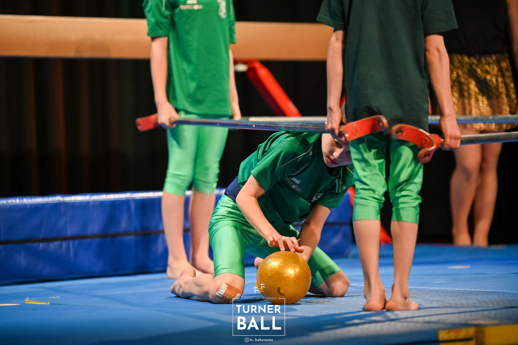 DSC_8750 | "Fussifoto.com – Ihr Ansprechpartner für hochwertige Fotografie! Entdecken Sie kreative Bilder und professionelle Dienstleistungen. Kontaktieren Sie uns für Ihre Projekte!"