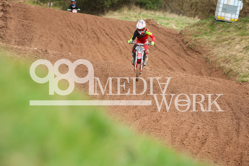 5E6A8726 | 989 MEDIAWORK