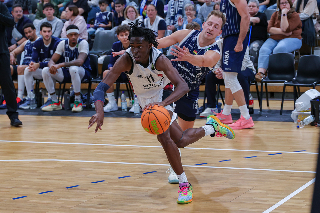 BAYER GIANTS vs VfL Sparkassenstars Bochum-51 | Fotos von Basketballspielen aus dem Raum NRW fotografiert von Gero Mueller-Laschet und Daniel Schaefer - Realisiert mit Pictrs.com