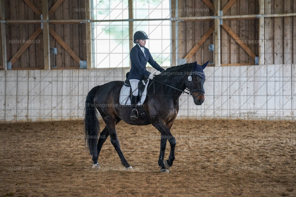 20230520-FAH05103 | Frühjahrsturnier, Landsberg am Lech, 2023, Reitclub Landsberg, Turnierbilder, Fotos Turnier Landsberg, Fotoagentur Herrmann, Turnierfotografen Bayern, Reitsport Fotograf, Pferde Fotograf