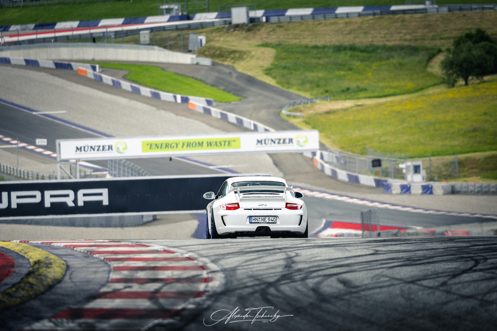 R6PZ2635 _Alexander Tschuncky | Entdecken Sie die faszinierende Welt von Alexander Tschuncky Arts: Kreative Fotografie, atemberaubende Automobilkunst und hochwertiger Bilderdruck. Lassen Sie sich inspirieren! - Realisiert mit Pictrs.com