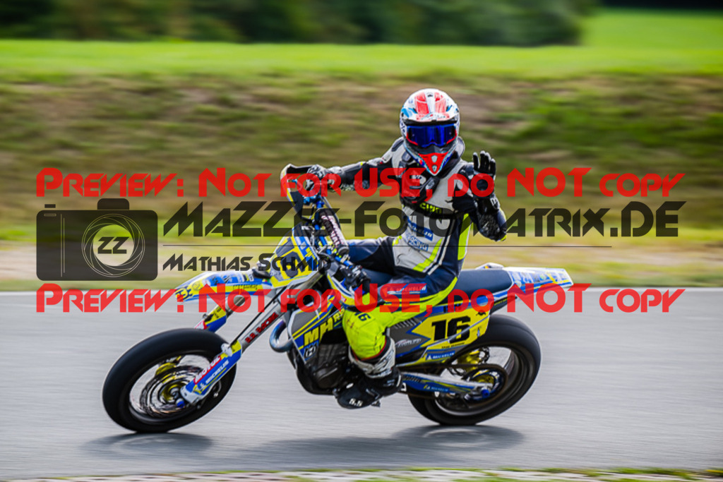 MaZZes_FotoMatrix_220903_2225-2 | S1