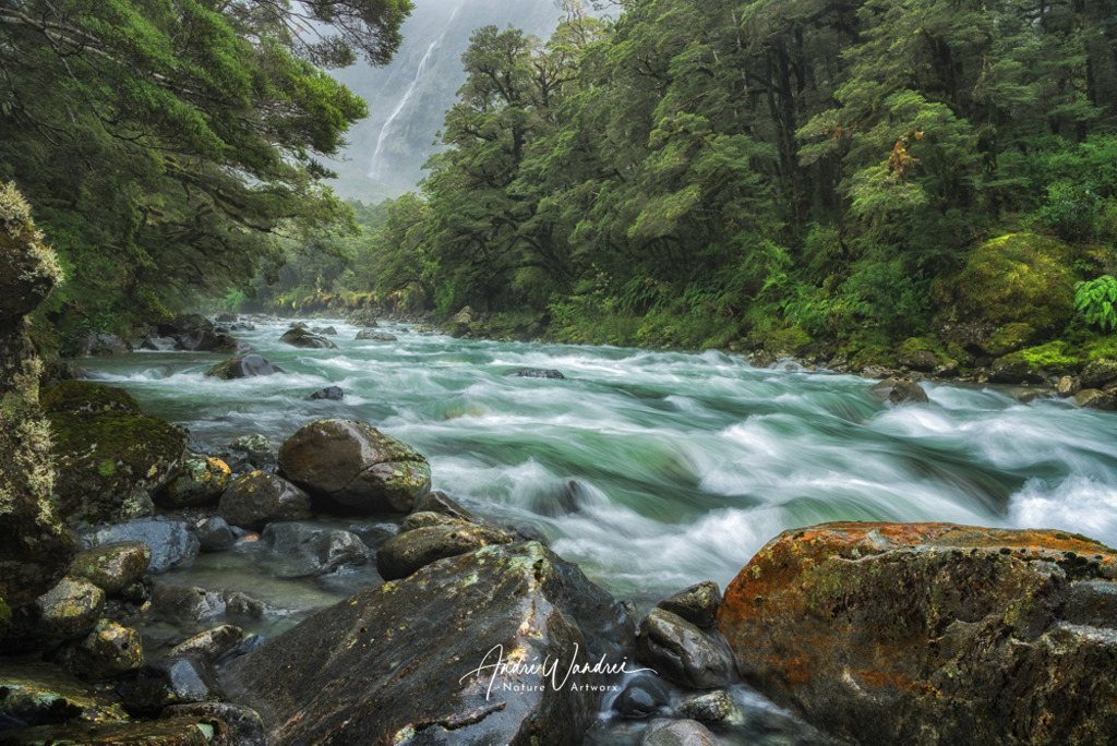 Am wilden Fluss | Andre Wandrei - Nature Artworx - Realisiert mit Pictrs.com