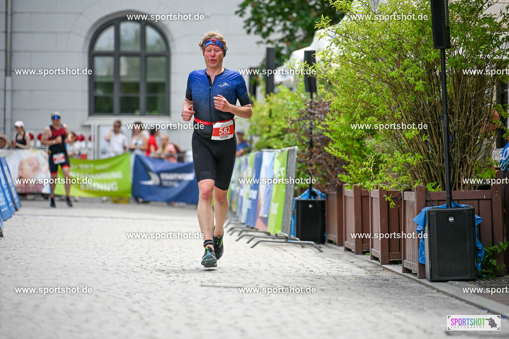 SZI_8459 | Stadttriathlon Erding 2025. #yourpictrs #sportshot_your_pictrs @Sportshotphotography #stadttriathlonerding Copyright: www.sportshot.de