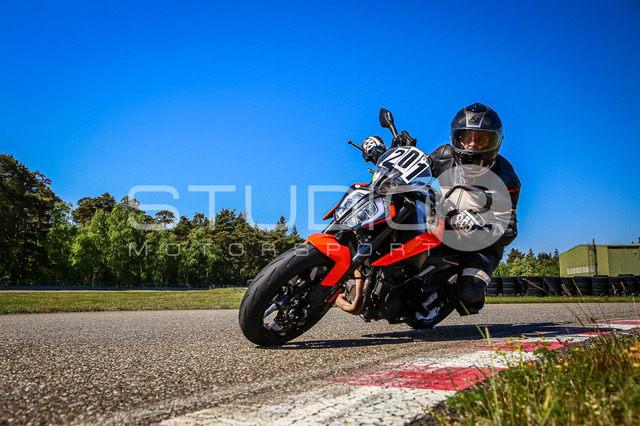 0201-260509DCB-045_201 | Deine Full-Service-Agentur für ✔️Videoproduktionen und ✔️Motorsportfotografie Jetzt Angebot anfragen!