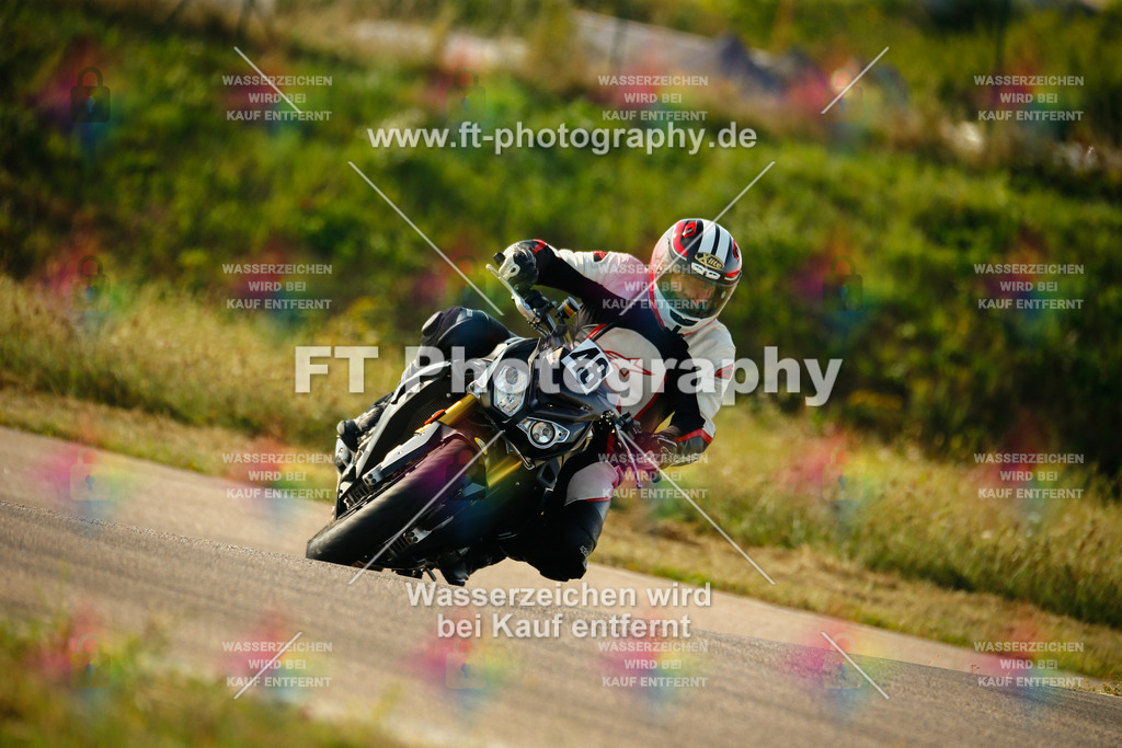 _MOT5971 | Hier findet Ihr Bilder von Touristenfahrten auf der Nürburgring Nordschleife oder von anderen Veranstaltungen die ich besucht habe. Viel Spass beim Durch Schauen 