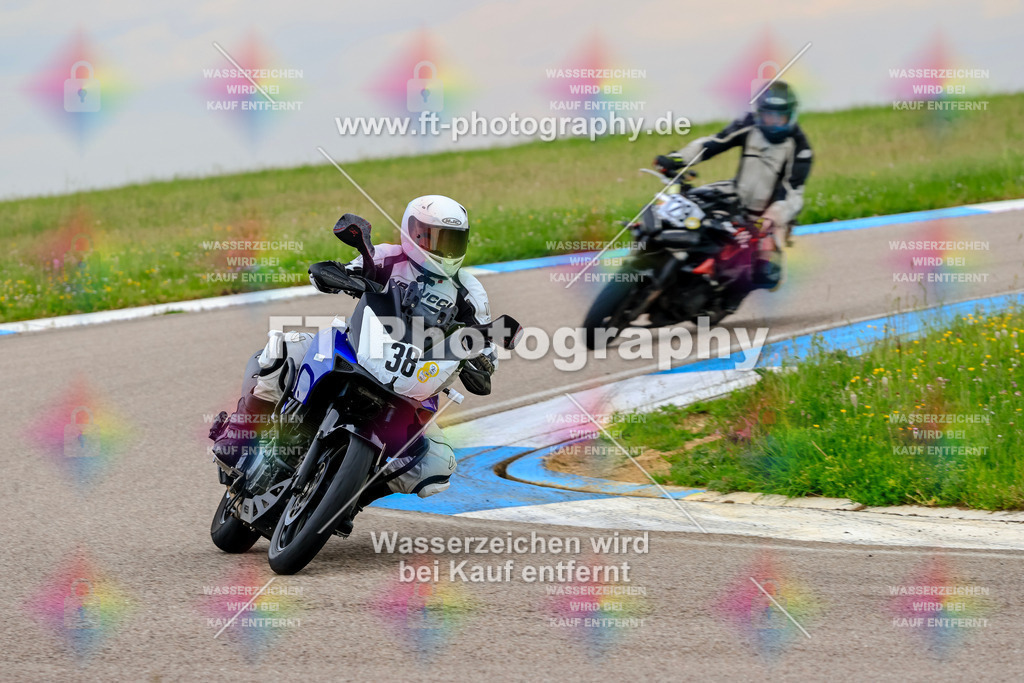 MotoTeam-1744 | Hier findet Ihr Bilder von Touristenfahrten auf der Nürburgring Nordschleife oder von anderen Veranstaltungen die ich besucht habe. Viel Spass beim Durch Schauen 