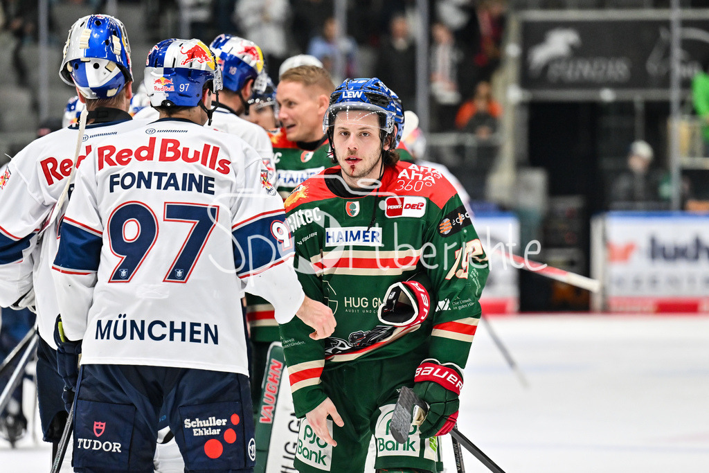 Augsburger Panther - EHC RB München | AUGSBURG, DEUTSCHLAND - 27. FEBRUAR: Shakehands zwischen Gabriel FONTAINE (RB München 97) und Riley DAMIANI (Augsburger Panther 19) nach dem Match zwischen den Augsburger Panthern und dem EHC RB München am 46. Spieltag der Penny DEL im Curt Frenzel Stadion / Blut