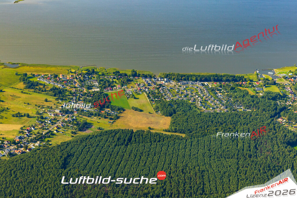 Bodstedt Fuhlendorf Bild- Das Luftbild wurde 2025 vom UL-Flugzeug heraus erstellt ( keine Drohne bzw. Drohnenaufnahme ) - Hochauflösende Luftaufnahme -Nicht vergleichbar mit Google Maps oder Satelittenbilder- Die Geschenkidee !Mit Lizenz und Bildrechte bestellbar - CC