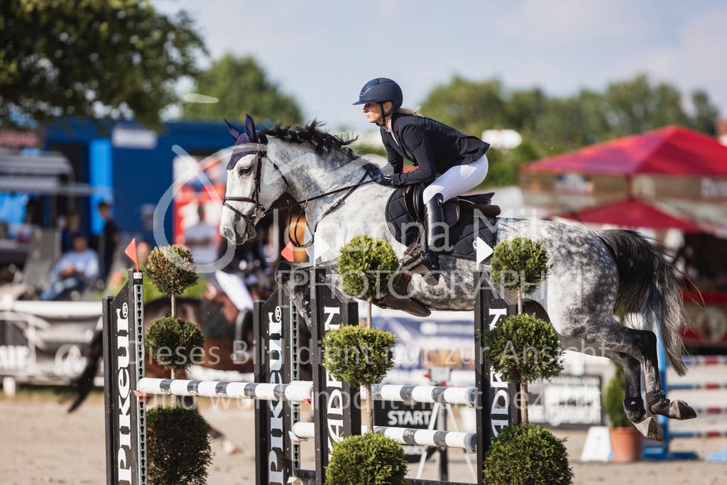 250530_MayDays_L-Stil-610 | Deine schönsten Turniermomente als professionelle Fotos! Entdecke hochwertige Pferdesport-Fotografie im Online-Shop. Jetzt Fotos finden & bestellen!