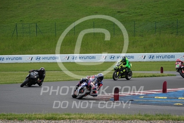 2024_05_26_PBK_33900 | Sportfotografie; SlowMotion; Video; Rennstrecke; Hafeneger; Speer; Racing; RSE; BMW; CBO; Trackday; Motorsportarena; Hockenheimring; Brno; Most; Barcelona; Valencia