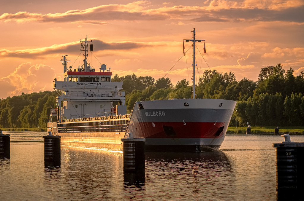 ABC_7792 | Entdecken Sie hochwertigen Fotodruck auf Leinwand, Acrylglas, Alu-Dibond und weiteren Materialien bei Fotodruck Online. Gestalten Sie individuelle Wandbilder in bester Qualität – ideal für besondere Erinnerungen und stilvolle Dekorationen. 