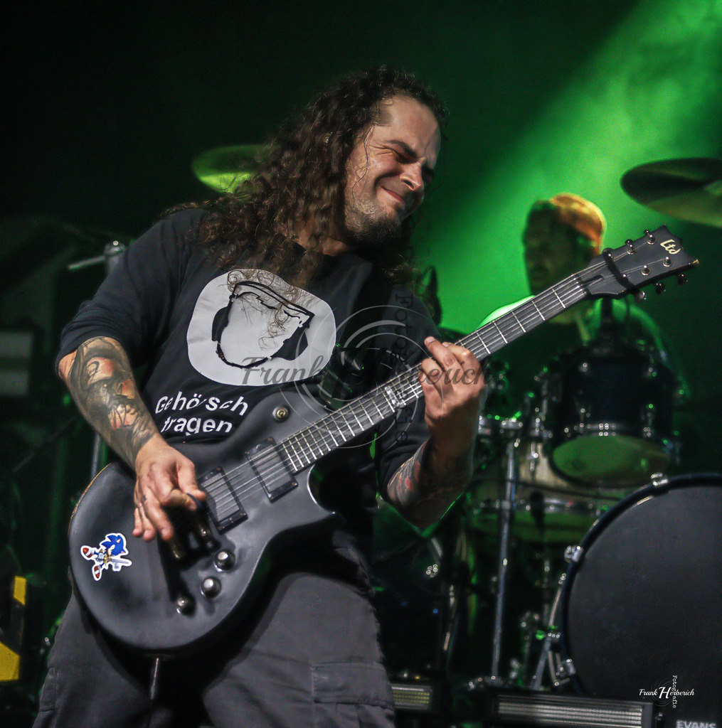 Justice 23.12.2025 | Frank Herberich Fotografie, Frank Herberich, Fotografie, Hochzeit, Portrait, St. Peter Ording, Ording, Westerhever, Nordsee, Frank Fotografie, Hardheim,  Odenwald,Walldürn, Band,Eventfotografie - Realisiert mit Pictrs.com