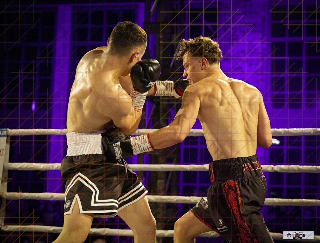 Domenik Arnold erster WM KAmpf 02 2026 tomafocus TB00130 | professionelle Sport- und Eventfotografie von Tomafocus – dynamische Bilder, emotionale Momente und hochwertige Aufnahmen für jeden Anlass. - Realisiert mit Pictrs.com