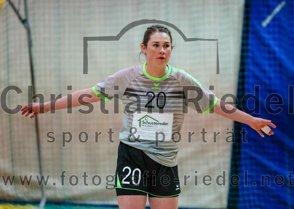 2023-11-11_029_SpVgg_Altenerding_gegen_TSV_Simbach_II | Erding, Deutschland, 11.11.2023:
Handball, Bezirksliga Frauen Altbayern 2023 / 2024, 5. Spieltag, SpVgg Altenerding II gegen TSV Simbach II, Endergebnis: 31:28

Selina Katzhuber (TSV Simbach, #20)

Foto: Christian Riedel / fotografie-riedel.net