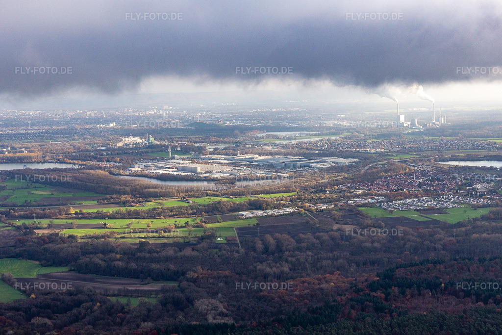 Luftbild: Industriegebiet Oberwald in Wörth am Rhein im Bundesland Rheinland-Pfalz in Deutschland. Foto: IMG_135220.jpg vom 26.11.2022 durch Werner Riehm/FLY-FOTO.de