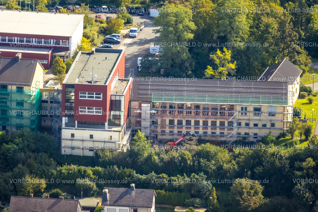 Arnsberg230904702 | Luftbild, Caritas Schule Mariannhill, Baustelle mit Renovierung, Arnsberg, Sauerland, Nordrhein-Westfalen, Deutschland