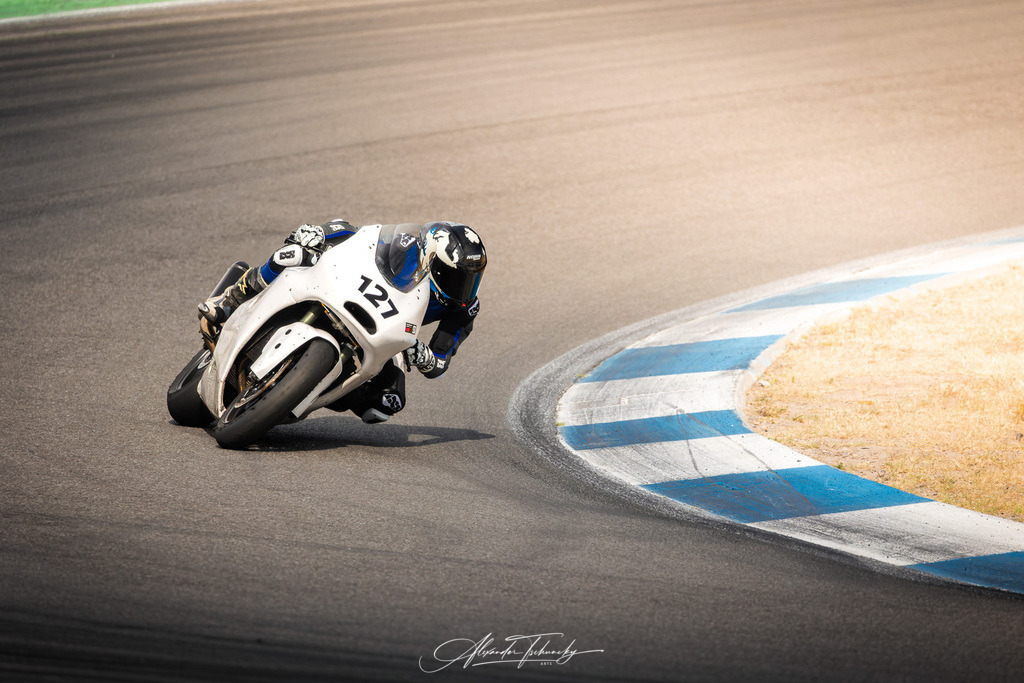 Ducati Trackday Hockenheimring 2026 | Entdecken Sie die faszinierende Welt von Alexander Tschuncky Arts: Kreative Fotografie, atemberaubende Automobilkunst und hochwertiger Bilderdruck. Lassen Sie sich inspirieren! - Realisiert mit Pictrs.com