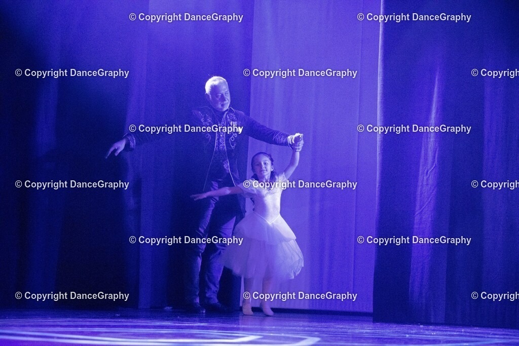 GPHY2559 | DanceGraphy - Realisiert mit Pictrs.com