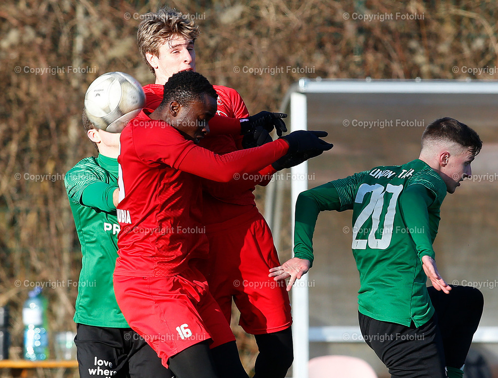 A_LUI_190125_33 | SPORT FUSSBALL TESTSPIEL ASKOE OEDT -UNION PROCORN DIETACH 18.01.2025 IM BILD : SEBASTIAN KAPSAMER ,ADAMSON SHARAFA (BEIDE OEDT) UND ALEKSANDAR VASILEVIC (DIETACH) FOTO:FOTOLUI